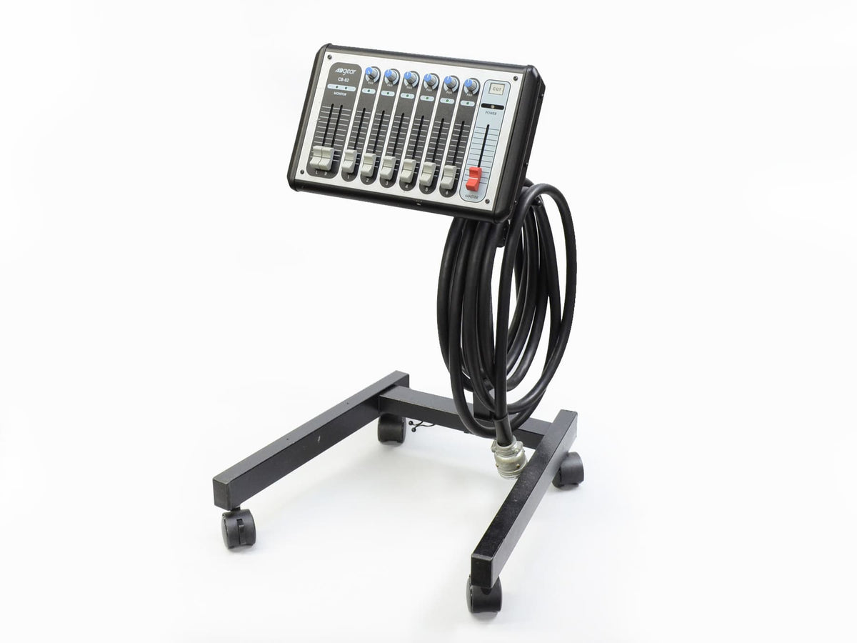 ADgear CB-82キューボックス Yahoo!オークション - adgear CB-82 & CM-82 8ch CUE BOX 美品