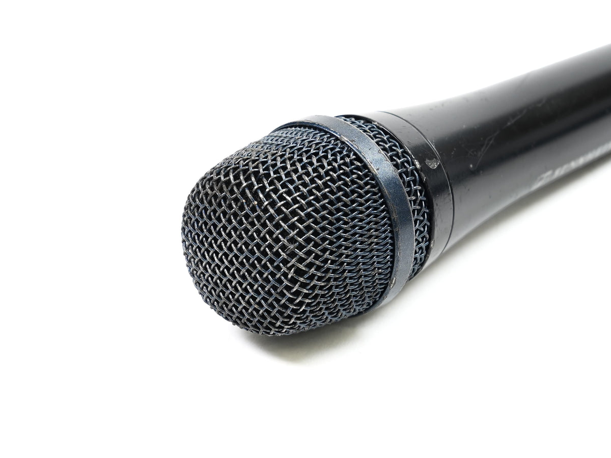 SENNHEISER e935 (USED)